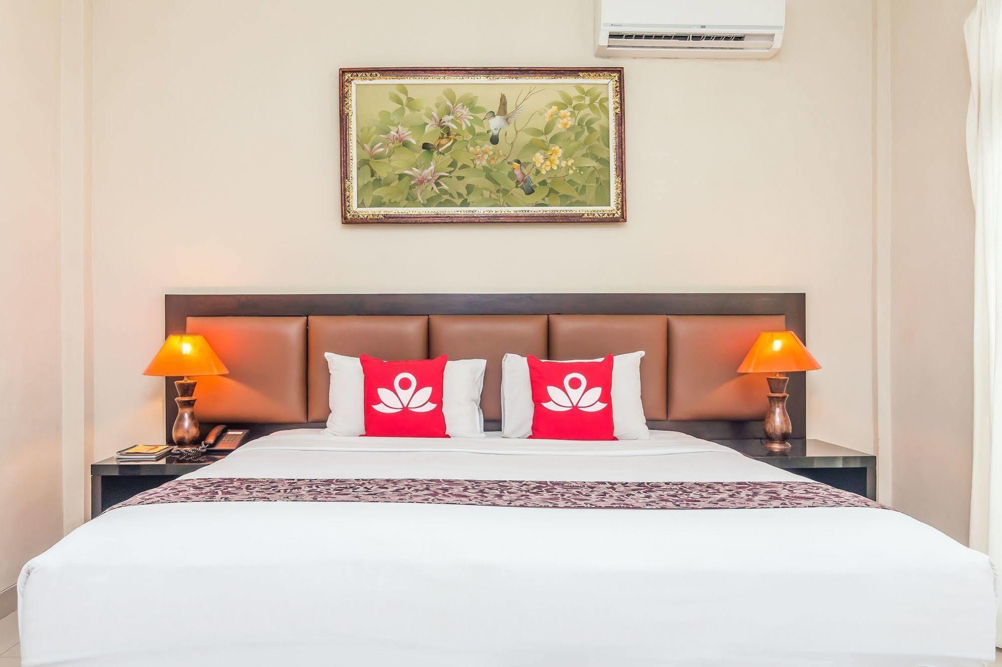 Zen Rooms Seminyak Taman Petitenget Экстерьер фото