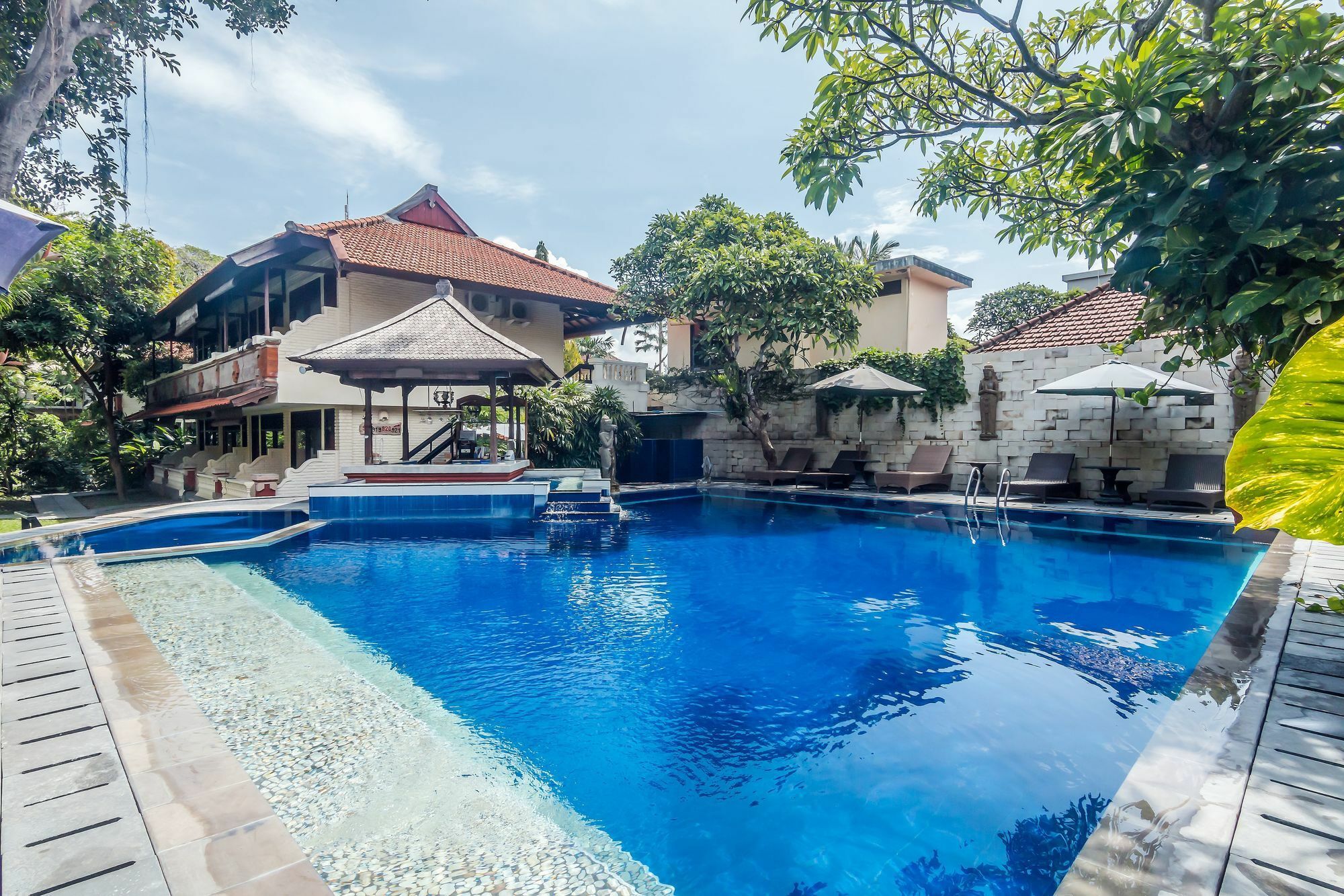 Zen Rooms Seminyak Taman Petitenget Экстерьер фото