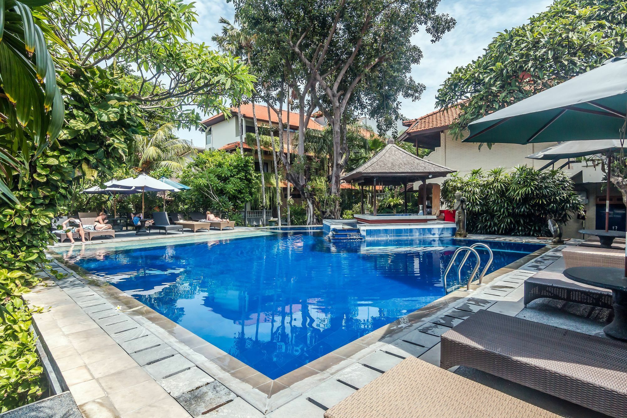 Zen Rooms Seminyak Taman Petitenget Экстерьер фото